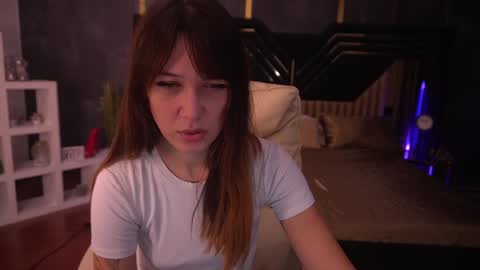 Snapshot of dreamylinaaa chatting on 01-18-25, 07:17 Lina online show from 01-18-25, 07:17