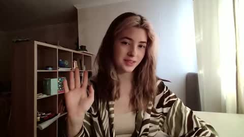 Dia online show from 02-10-26, 09:24