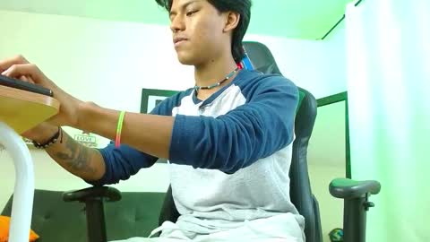 Dreyk online show from 11-15-25, 02:57