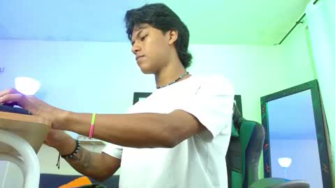 Dreyk online show from 11-25-25, 02:06