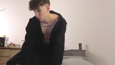 Mark online show from 01-12-26, 02:44