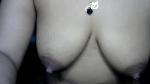 Snapshot of drip_pussie83 chatting on 08-01-26, 05:29 Wet pussy online show from 08-01-26, 05:29