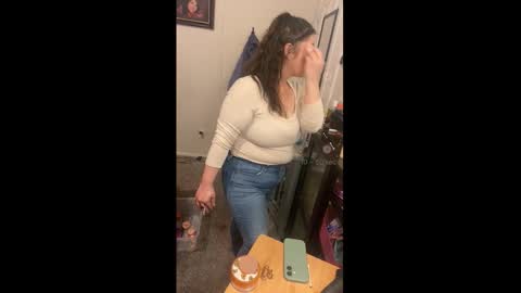 Drippy kitty  online show from 12-13-25, 07:53