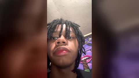 Snapshot of droddick chatting on 03-16-26, 01:11 droddick online show from 03-16-26, 01:11