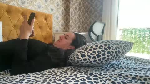 Dr. Resa online show from 03-06-25, 08:52