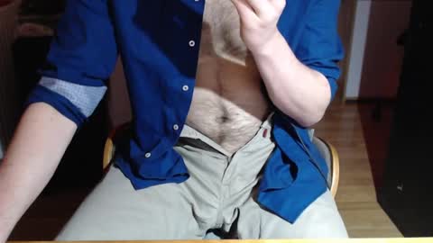 Snapshot of drummerboyjan chatting on 02-22-25, 10:31 Jan the drummer online show from 02-22-25, 10:31