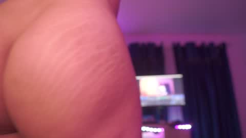 Snapshot of dsexiestqueen chatting on 12-05-24, 08:11 Trixy  Latex Doll online show from 12-05-24, 08:11