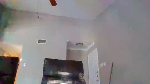 Snapshot of dsmoov_ chatting on 10-29-25, 01:57 SmoovFanz online show from 10-29-25, 01:57
