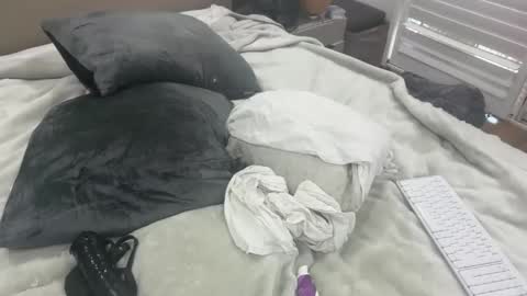 Dude online show from 02-11-26, 02:49