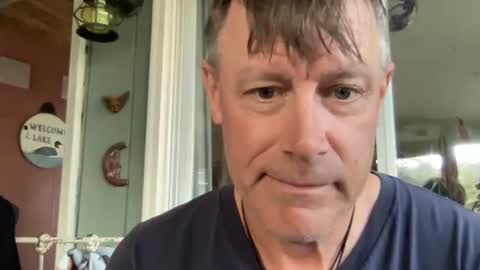 Snapshot of dudeinnh chatting on 10-18-25, 09:15 Steve online show from 10-18-25, 09:15