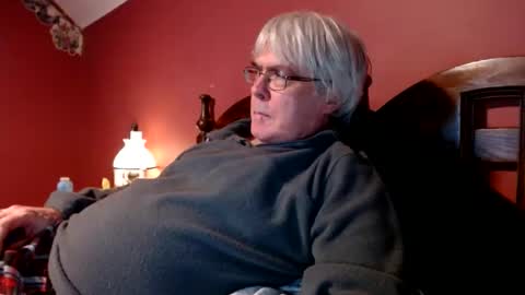 Snapshot of dug38 chatting on 12-08-24, 04:18 Doug online show from 12-08-24, 04:18