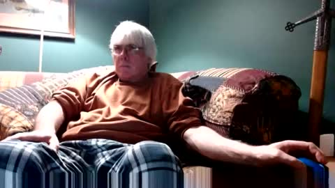Snapshot of dug38 chatting on 12-15-24, 10:47 Doug online show from 12-15-24, 10:47