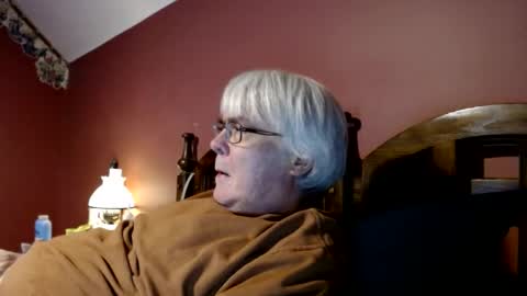 Snapshot of dug38 chatting on 12-16-24, 01:53 Doug online show from 12-16-24, 01:53