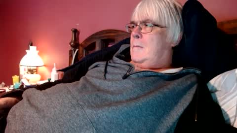 Snapshot of dug38 chatting on 12-29-24, 07:53 Doug online show from 12-29-24, 07:53