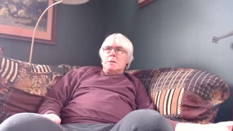 Snapshot of dug38 chatting on 01-14-25, 06:28 Doug online show from 01-14-25, 06:28