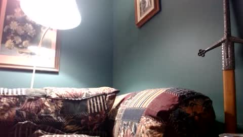 Snapshot of dug38 chatting on 01-19-25, 10:17 Doug online show from 01-19-25, 10:17
