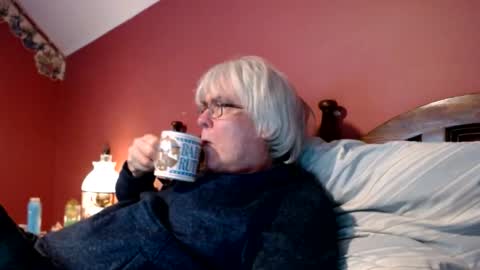 Snapshot of dug38 chatting on 01-27-25, 04:11 Doug online show from 01-27-25, 04:11