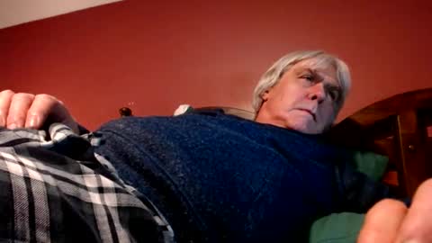 Snapshot of dug38 chatting on 02-01-25, 02:05 Doug online show from 02-01-25, 02:05