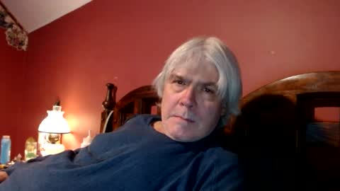 Snapshot of dug38 chatting on 02-14-25, 03:22 Doug online show from 02-14-25, 03:22