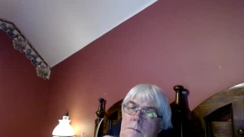 Snapshot of dug38 chatting on 03-10-25, 05:39 Doug online show from 03-10-25, 05:39
