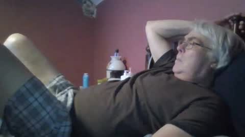 Snapshot of dug38 chatting on 09-30-25, 12:59 Doug online show from 09-30-25, 12:59