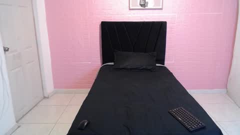 dulce1609 online show from 11-26-25, 08:10