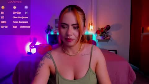 Snapshot of dulce_charlottee chatting on 02-19-25, 07:48 DULCE online show from 02-19-25, 07:48