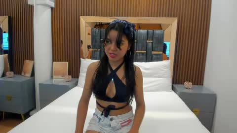 Snapshot of dulce_glamor_ chatting on 05-12-26, 11:40 Dulce online show from 05-12-26, 11:40