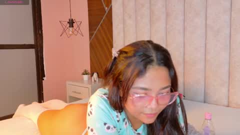 Snapshot of dulce_holy chatting on 06-05-26, 07:03 DULCE HOLY online show from 06-05-26, 07:03