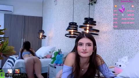 dulce_isabel_ online show from 05-12-26, 03:58