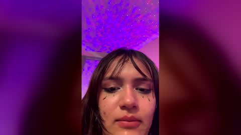 Dulce online show from 12-21-25, 08:32