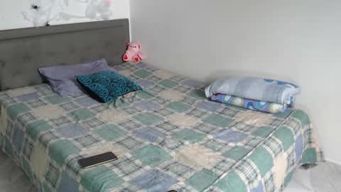 Dulce Noir online show from 11-01-25, 03:58