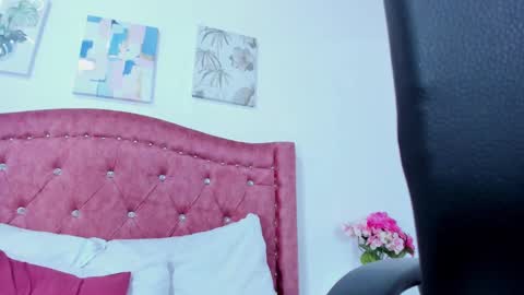 Snapshot of dulceangelita chatting on 01-25-25, 06:24 Dulce  online show from 01-25-25, 06:24