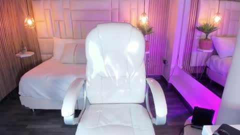 Dulce  online show from 09-30-25, 11:26