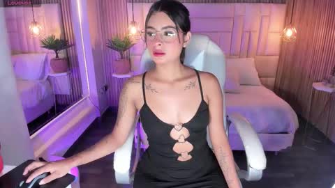 Dulce  online show from 11-06-25, 11:44