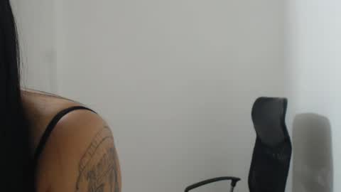 Snapshot of dulceguzman chatting on 07-21-26, 11:40 dulceguzman online show from 07-21-26, 11:40