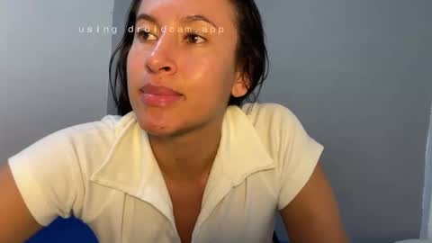 Snapshot of dulceizzy chatting on 03-18-26, 01:09 dulceizzy online show from 03-18-26, 01:09