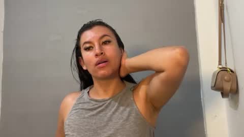 Snapshot of dulceizzy chatting on 04-06-26, 12:30 dulceizzy online show from 04-06-26, 12:30