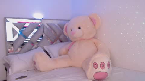 Snapshot of dulcejoness chatting on 05-23-26, 01:22 dulcejoness online show from 05-23-26, 01:22