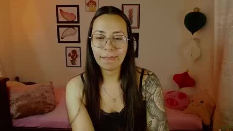 Dulce online show from 03-18-26, 02:04