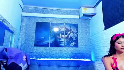 Snapshot of dulcemystery chatting on 10-11-25, 03:32 dulcemystery online show from 10-11-25, 03:32