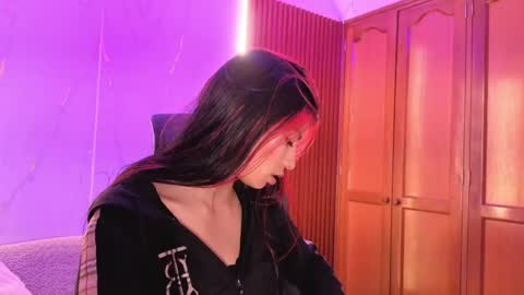 Dulce online show from 03-29-26, 03:17