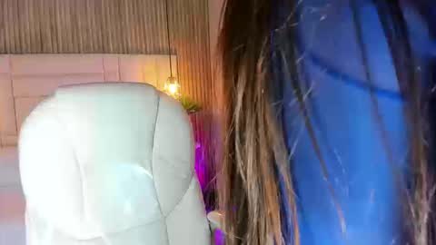 Snapshot of dulcevela chatting on 09-17-25, 10:44 dulcevela online show from 09-17-25, 10:44