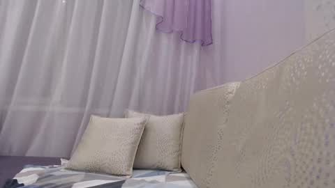 dulcieheath online show from 03-01-25, 07:37