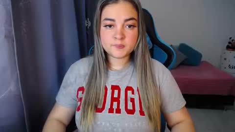 Snapshot of dumont_model chatting on 12-14-24, 09:56 Nicole online show from 12-14-24, 09:56