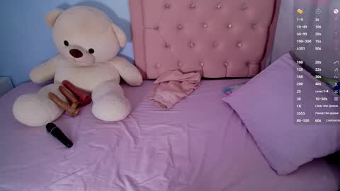 Emi  online show from 03-03-26, 06:14