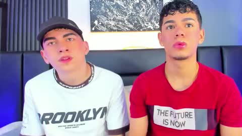 Snapshot of duolust chatting on 11-15-25, 12:56 Thomas and Noah online show from 11-15-25, 12:56