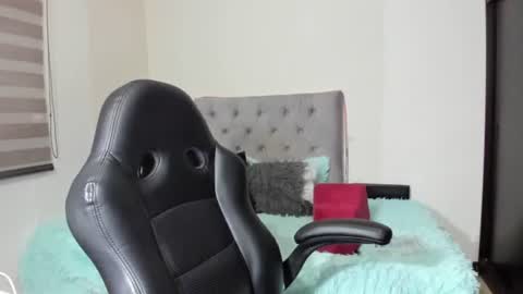 Katia online show from 03-08-25, 02:45