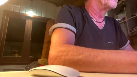 Snapshot of durakbrina chatting on 01-27-25, 12:12 Durakbrina online show from 01-27-25, 12:12