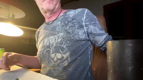 Snapshot of durakbrina chatting on 02-10-25, 03:35 Durakbrina online show from 02-10-25, 03:35